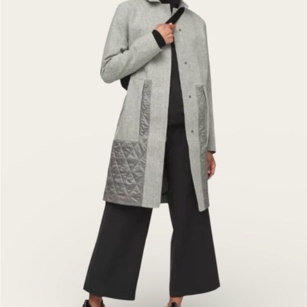 Lululemon Roam Far Wool Coat
Grey size 6